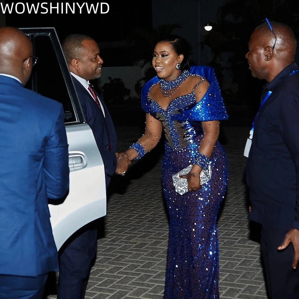 Robe sirène de soirée perlée à paillettes – CLEVI Paris
