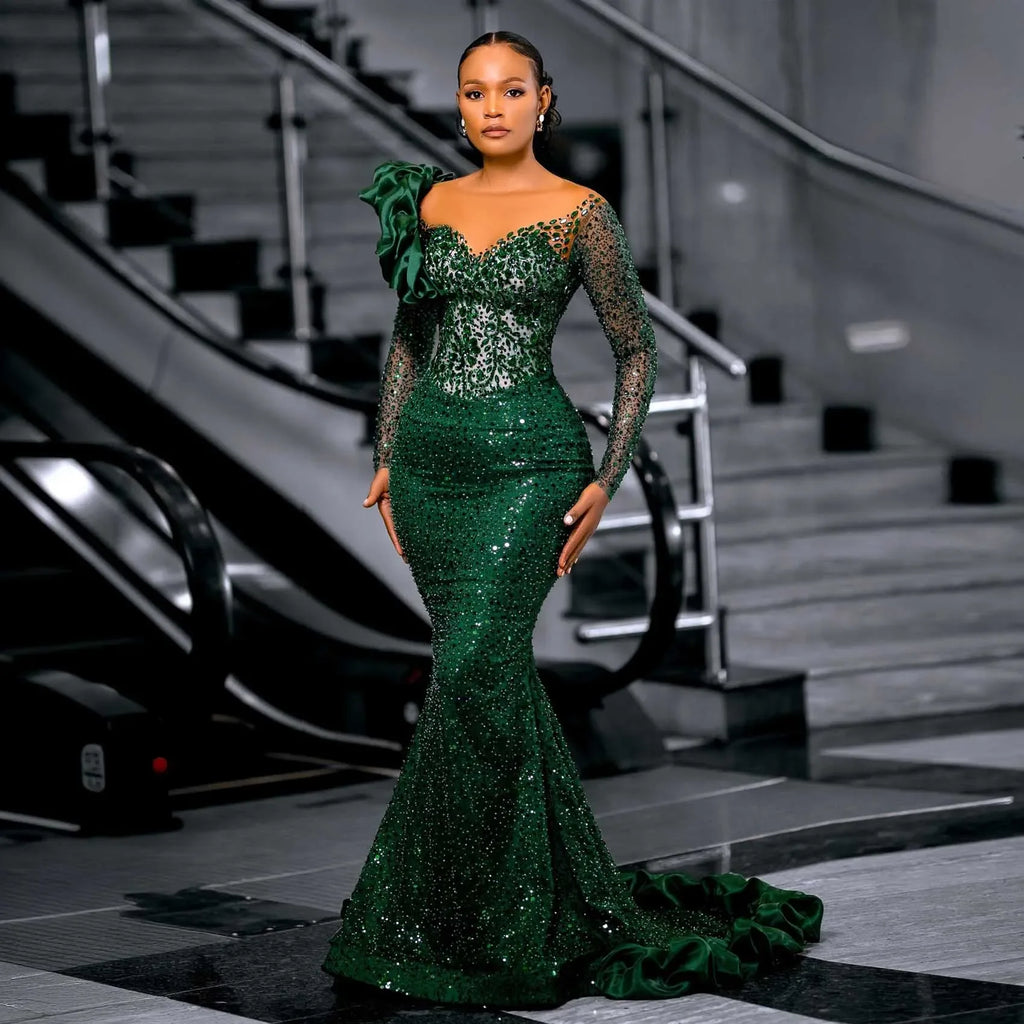 Robe de soirée sirène en dentelle, manches longues – CLEVI Paris