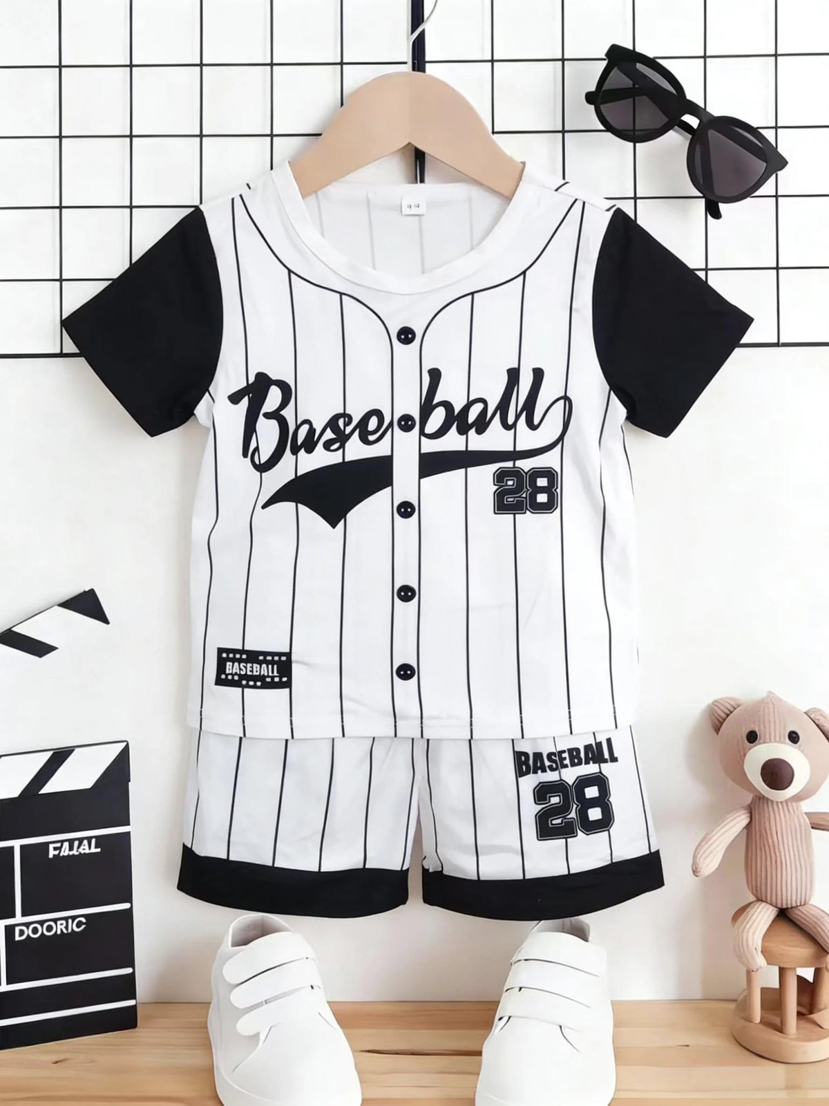 Ensemble garçon baseball rayé numéro 28 – CLEVI Paris