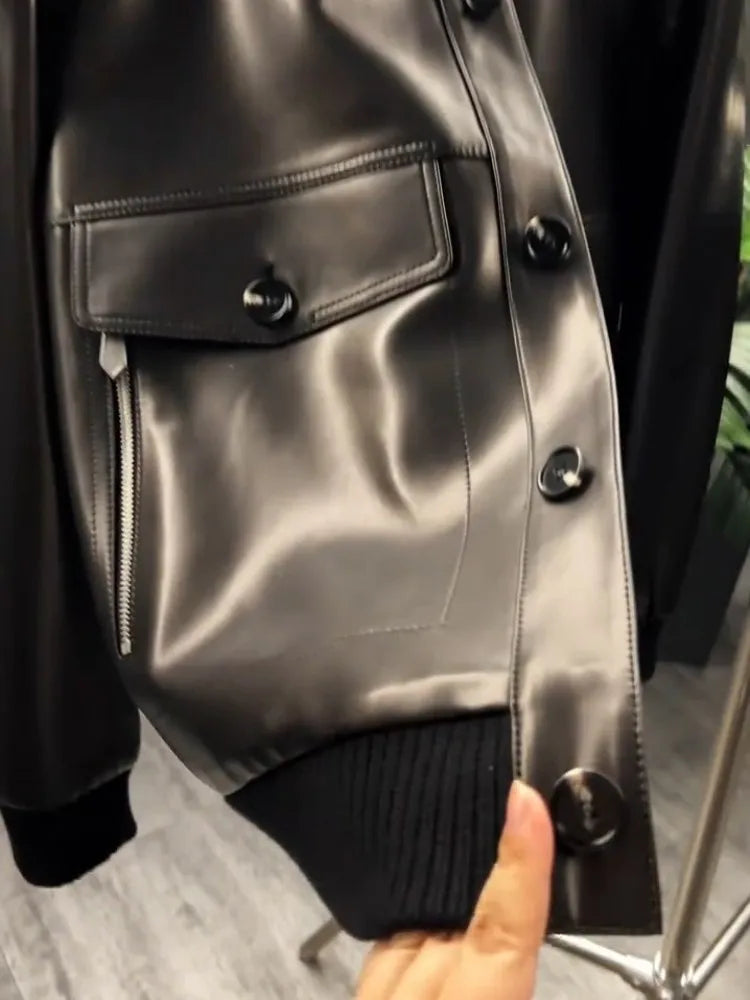 Veste homme en cuir noir à détails zippés – CLEVI Paris