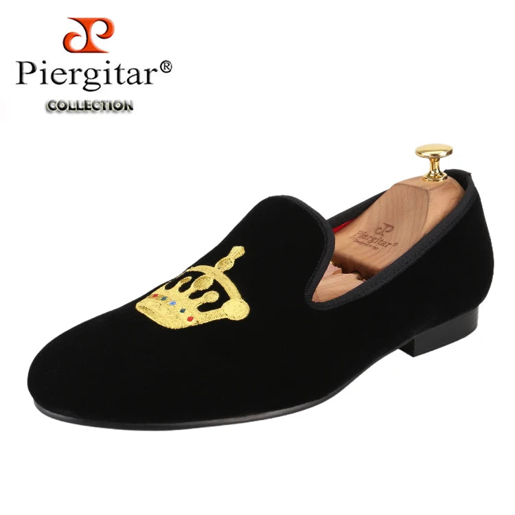 Loafers Velours Broderie Couronne Homme – CLEVI Paris
