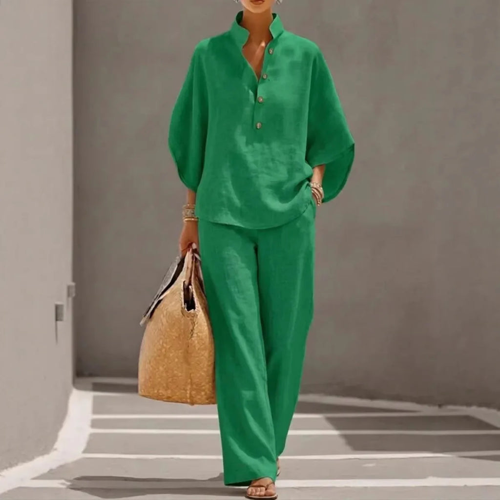 Ensemble femme haut col montant et pantalon – CLEVI Paris