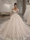 Robe de mariée princesse épaules nues – CLEVI Paris