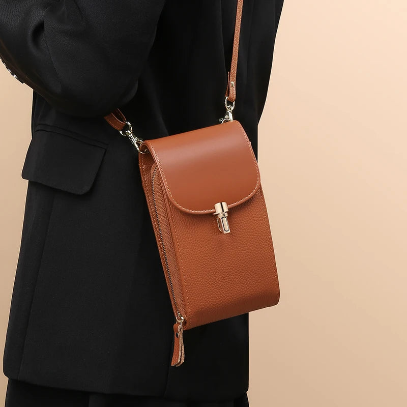 Mini Sac Téléphone Femme Cuir Véritable Motif Litchi 8 Cartes Poche Zipée 4 Coloris – CLEVI Paris