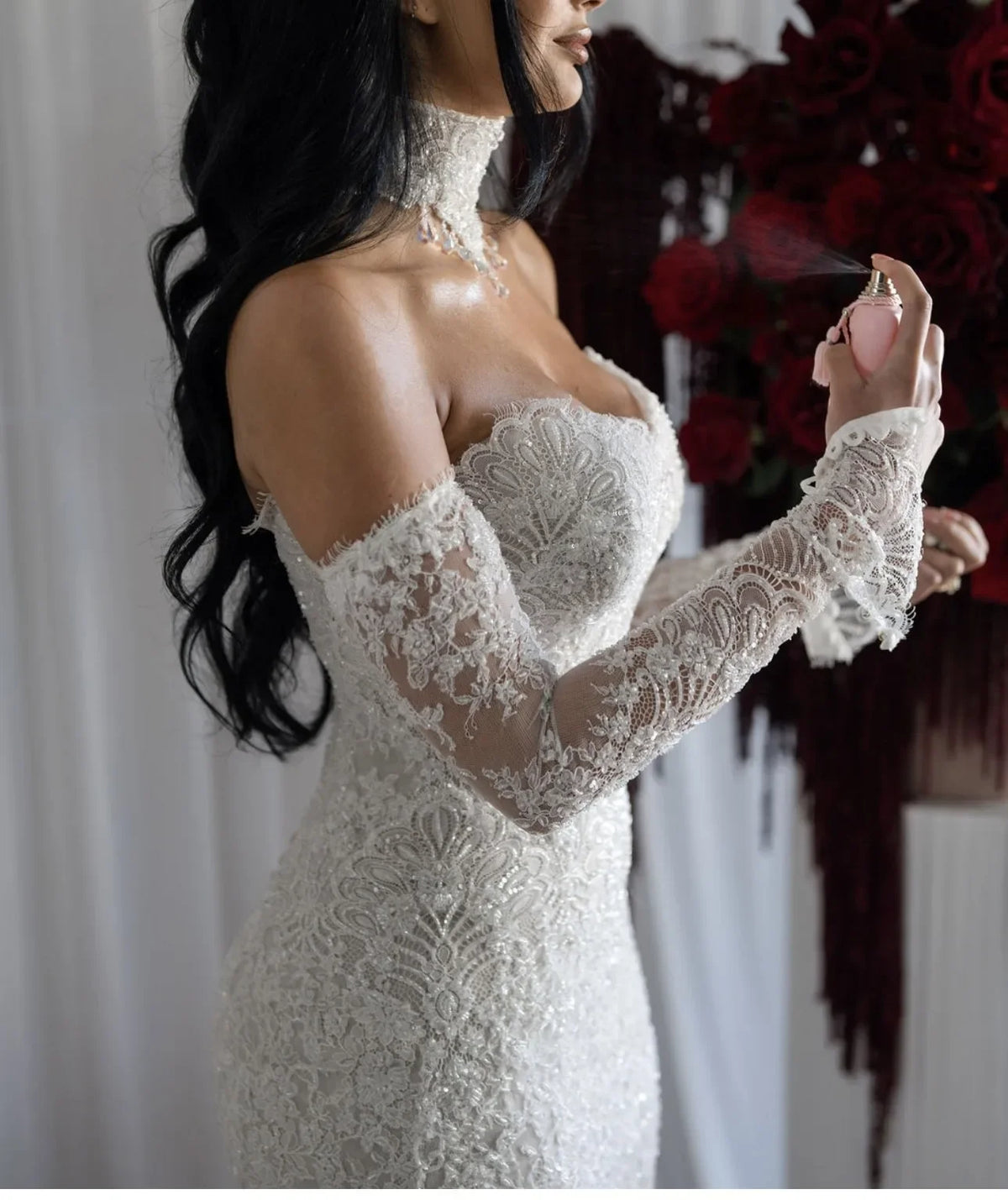 Robe de mariée sirène en dentelle à paillettes – CLEVI Paris