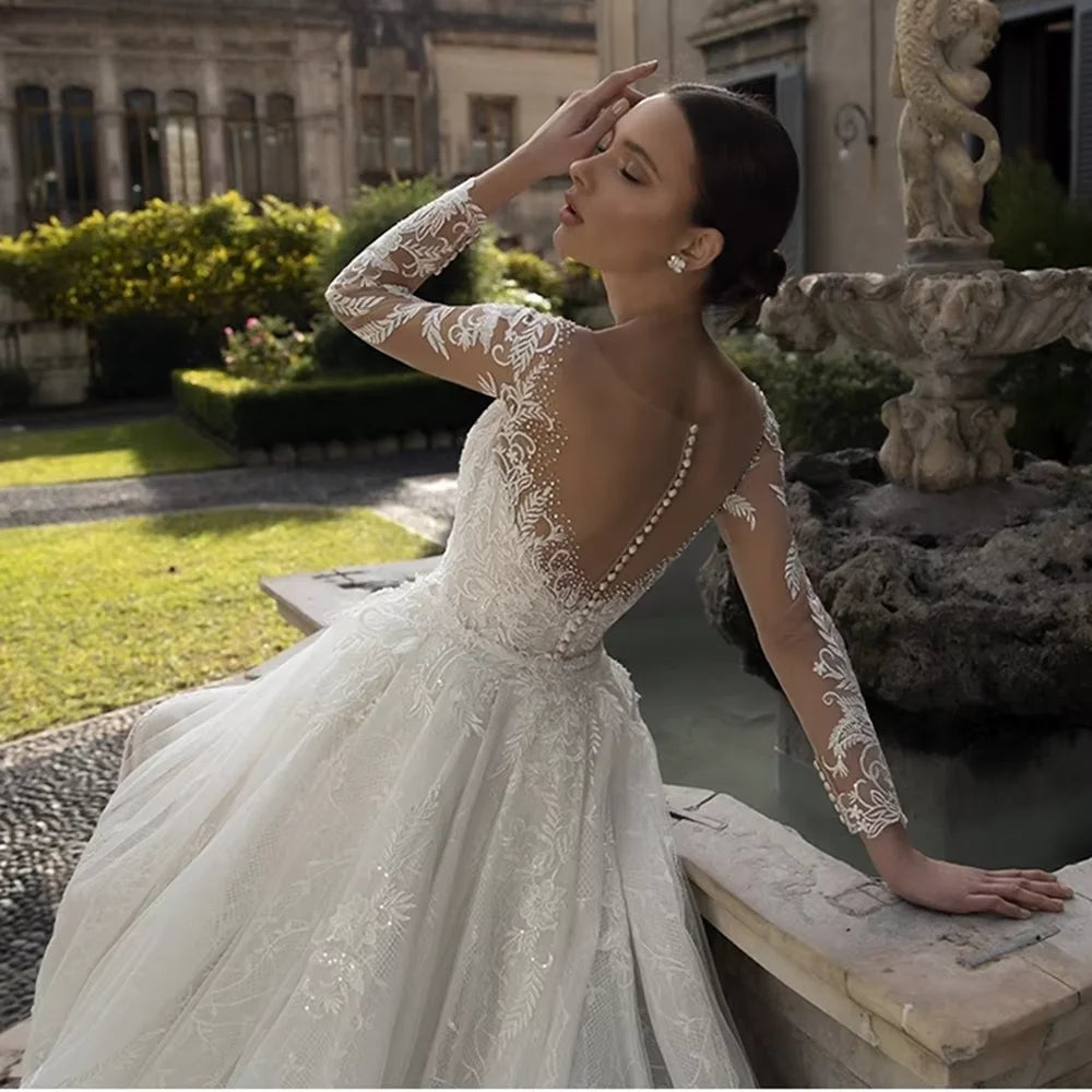Robe de mariée sirène en tulle à col rond – CLEVI Paris