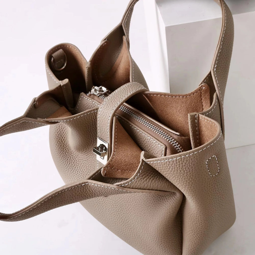 Sac seau femme en cuir à poches – CLEVI Paris