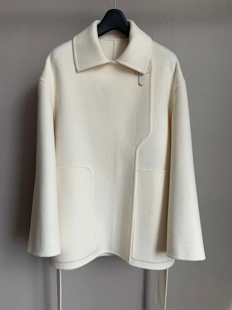 Veste femme en laine à fermeture asymétrique – CLEVI Paris