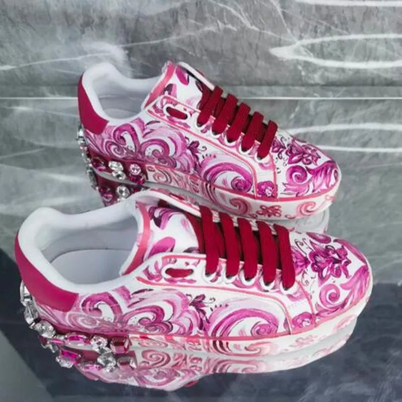 Sneakers Unisexe Cuir Véritable Motif Porcelaine Bleue Cristaux Lacets Casual Luxe EU 36-46 – CLEVI Paris