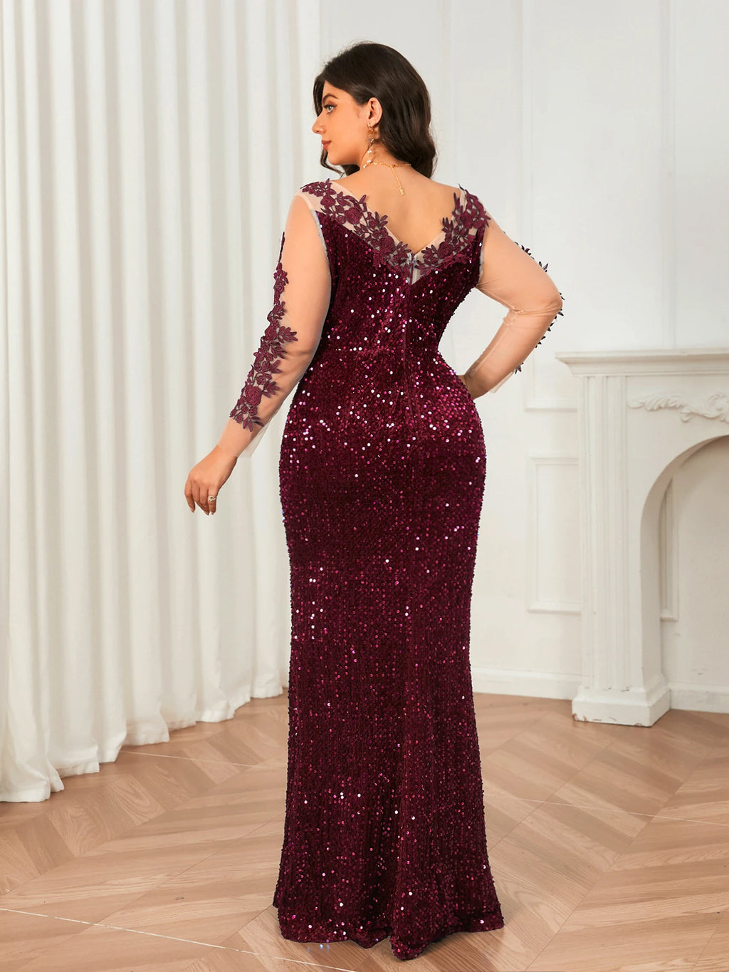 Robe de soirée longue dentelle et paillettes – CLEVI Paris