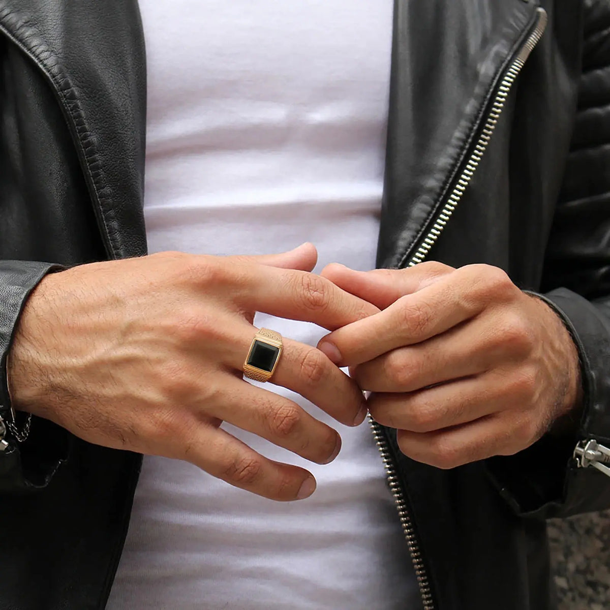 Bague Homme Pierre Noire Acier Inoxydable – CLEVI Paris