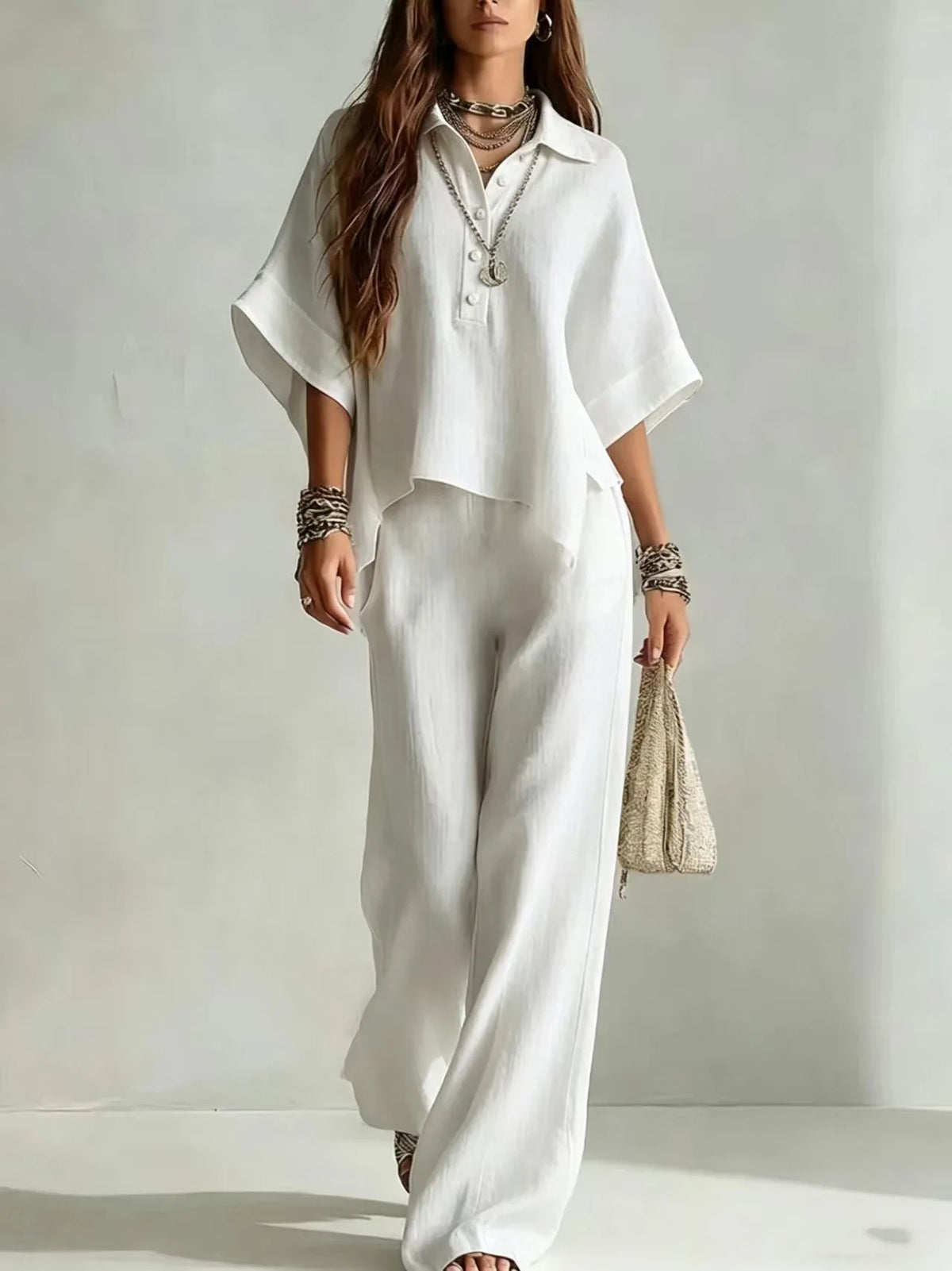 Ensemble femme haut col V et pantalon large – CLEVI Paris