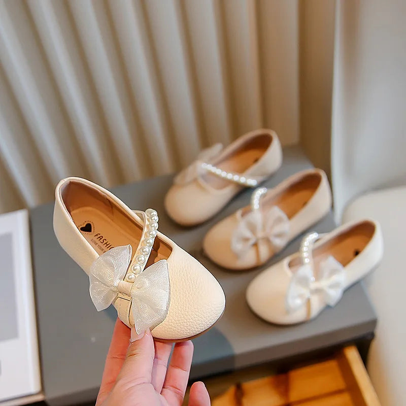 Chaussures fille dentelle, nœud et perles – CLEVI Paris
