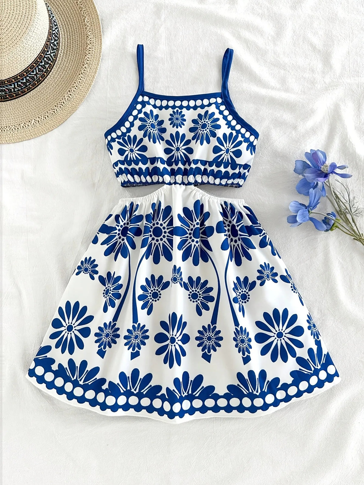 Robe fille à fleurs bleues et fines bretelles – CLEVI Paris