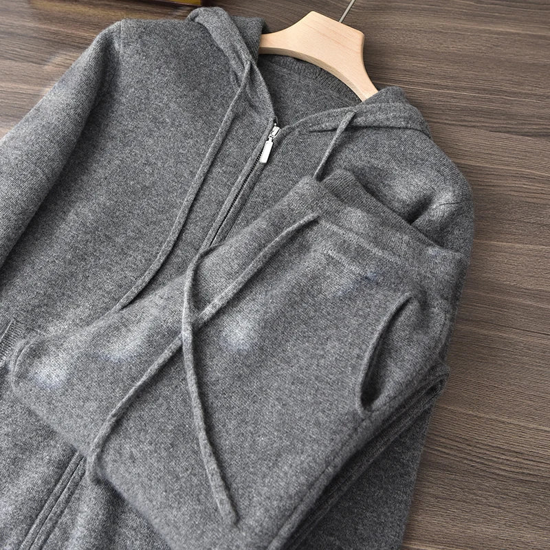 Ensemble homme en cachemire gris à capuche – CLEVI Paris